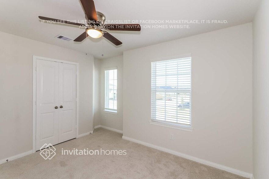 Building Photo - 8204 Sunberry Shadow Dr