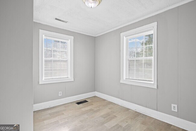 Building Photo - 1971 Detroit Ave NW