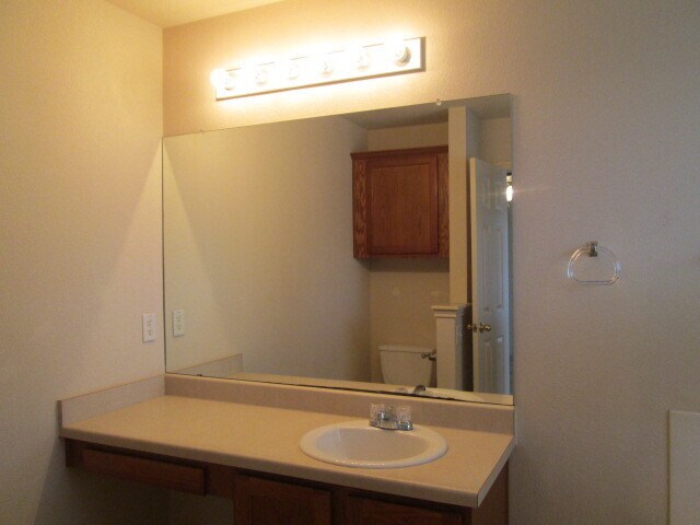 Building Photo - 1212 Sleepytime Trail