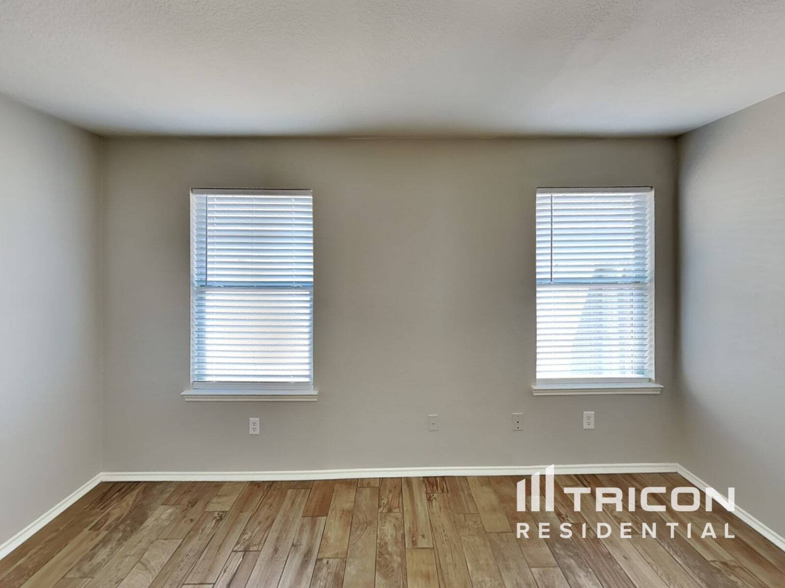 Building Photo - 22823 Sugar Bear Dr