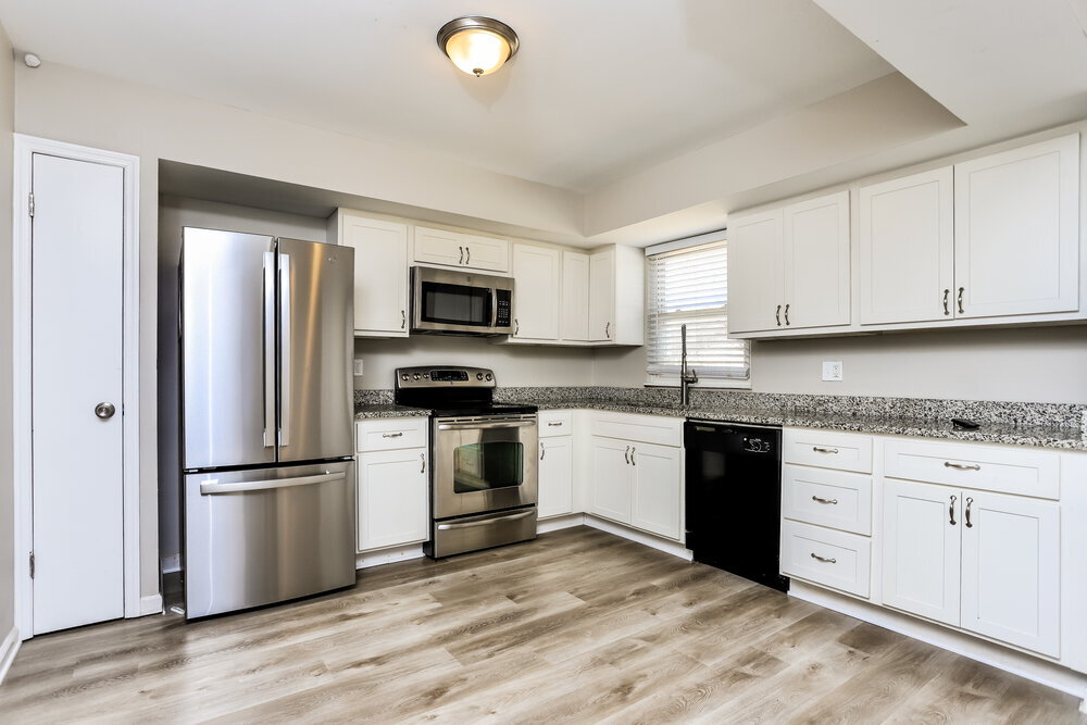 Building Photo - 3035 Oriental Dr