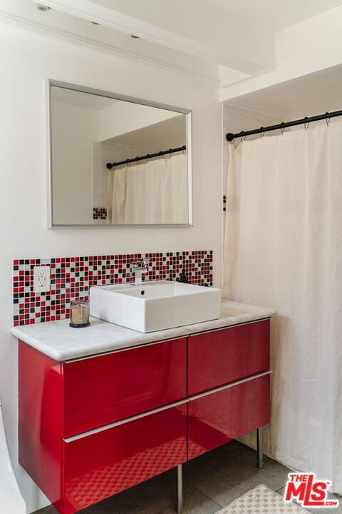 Building Photo - 728 Montecito Dr
