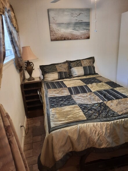 Full sized bed - 319 E Bailey St