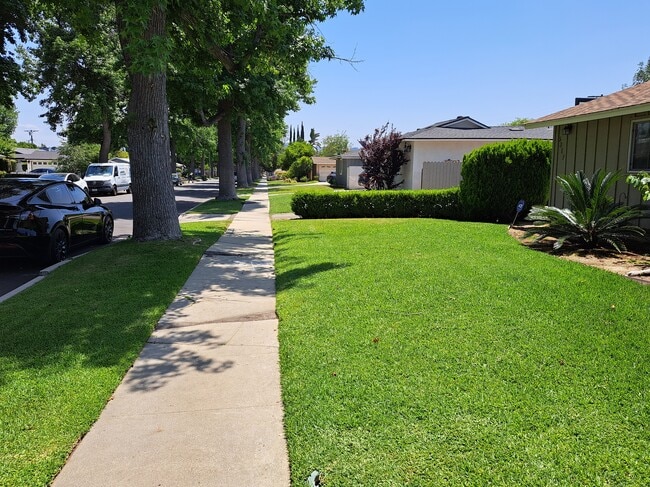 Building Photo - 5317 Ventura Canyon Ave