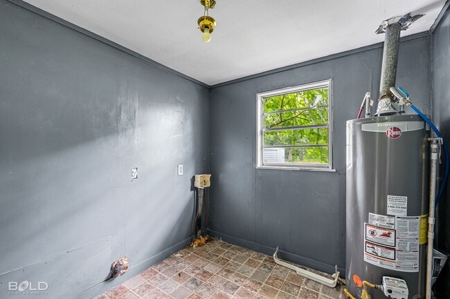 Building Photo - Home For Rent!