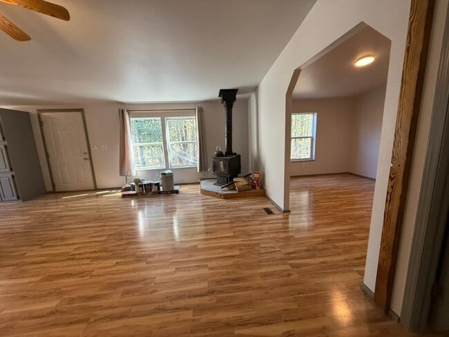 Building Photo - Peaceful 2-Bedroom with Den Home on Over a...
