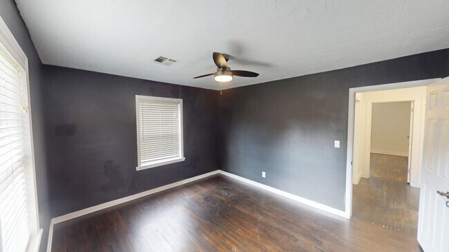 Building Photo - 4679 S Trenton Ave