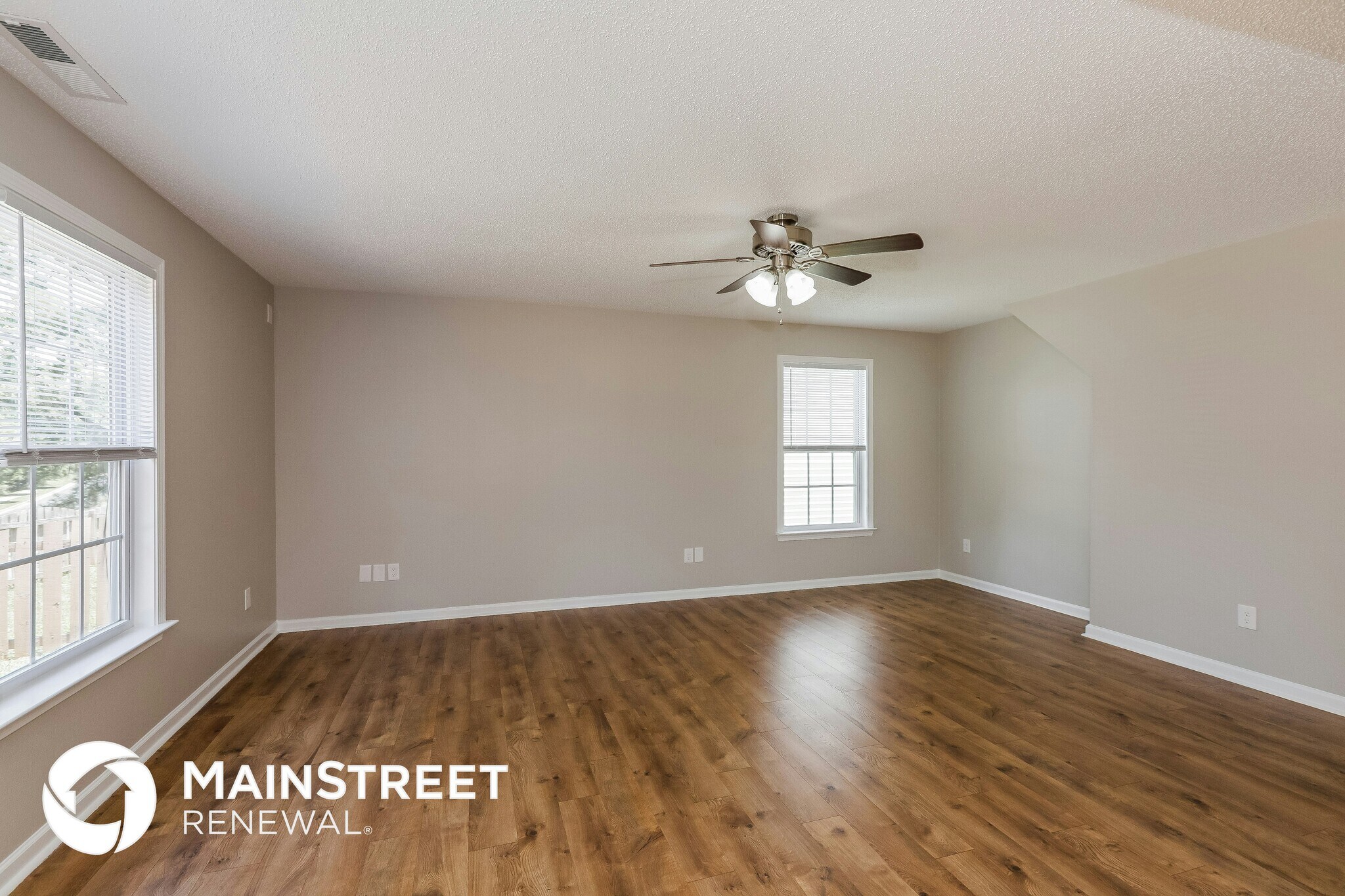 Building Photo - 2041 Dunsmore Ln
