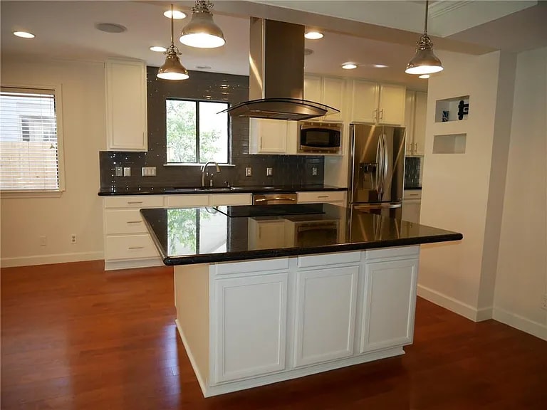 kitchen - 6520 Heron Dr