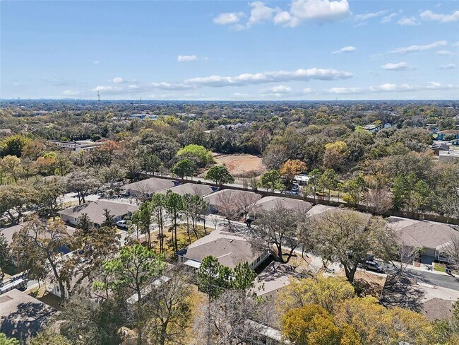 Building Photo - 12715 Taylor Nicolas Dr