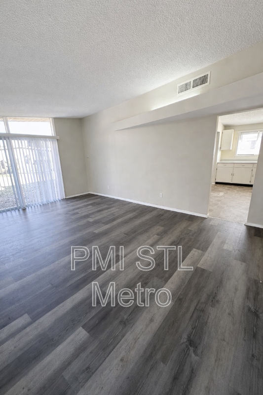 Building Photo - 8439 Alder Ave