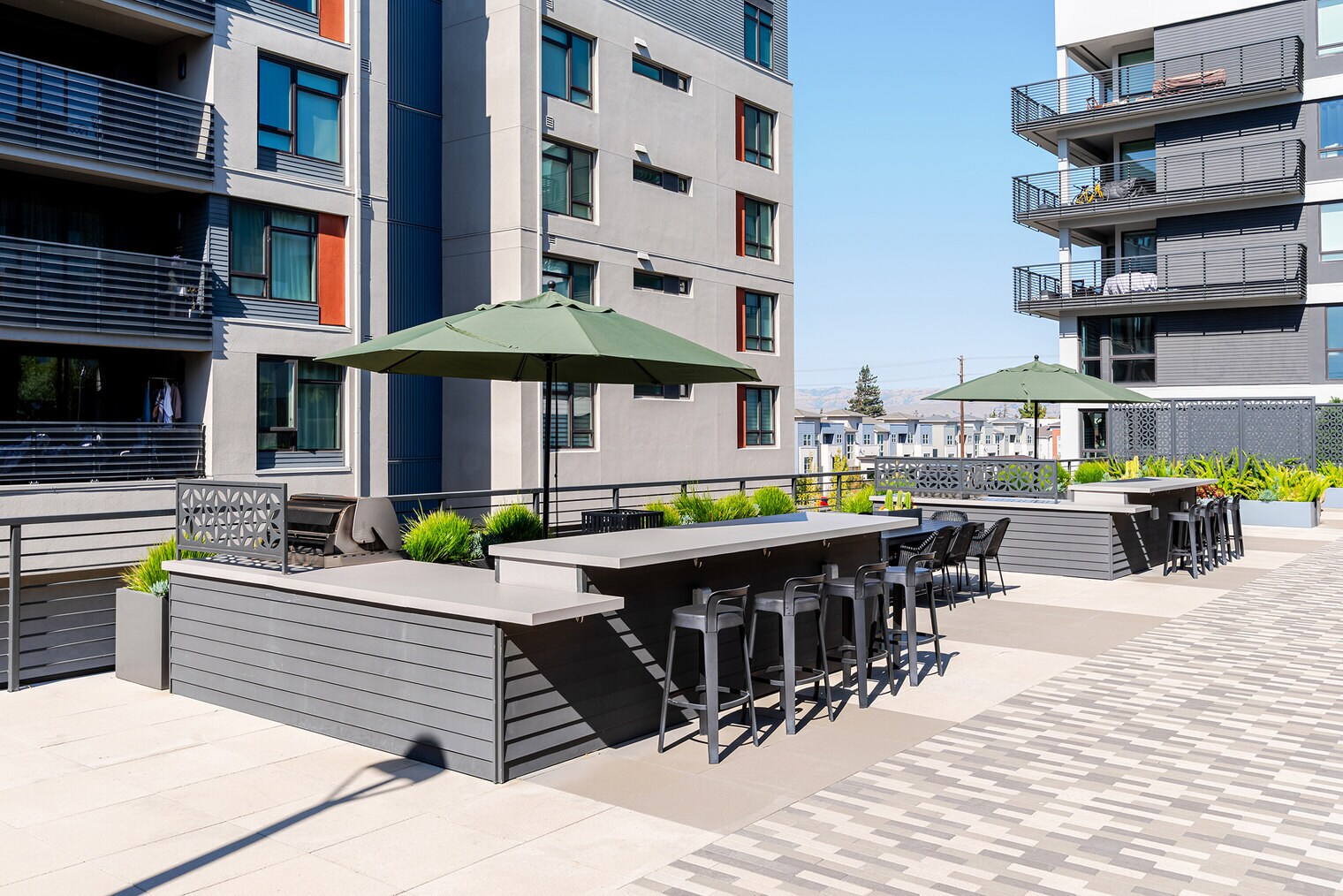 Building Photo - 3560 Rambla Pl