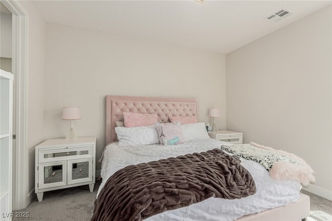 Building Photo - 11297 Gravitation Dr