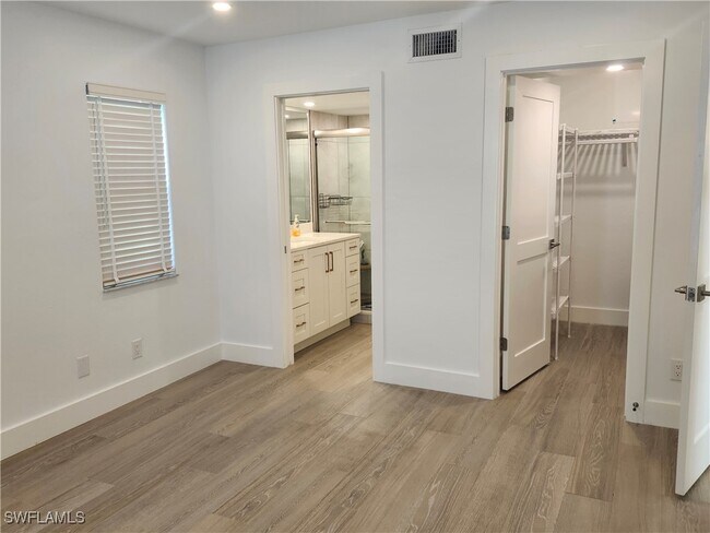 Building Photo - 144 Pebble Shores Dr