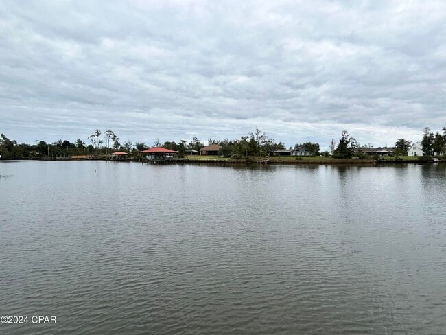 Building Photo - 7134 Bay Crest Rd