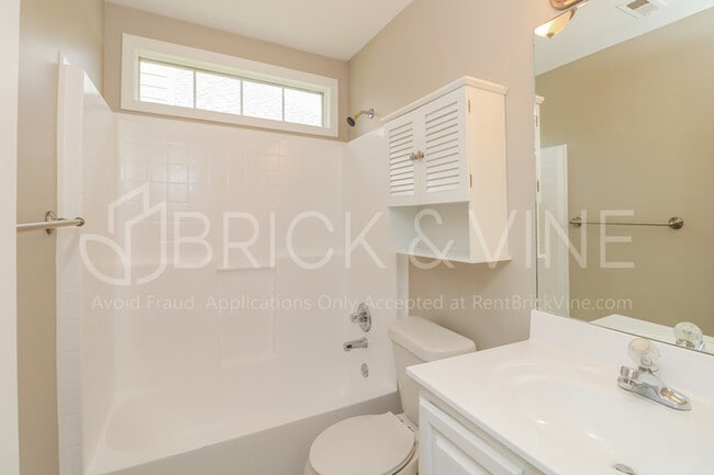 Building Photo - 429 Tocoa Rd
