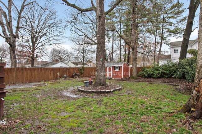 Building Photo - 5517 Danley Ln