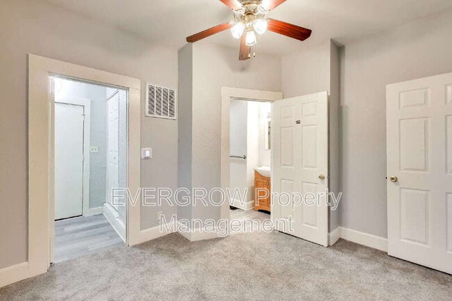 Building Photo - 415 N Oxford St