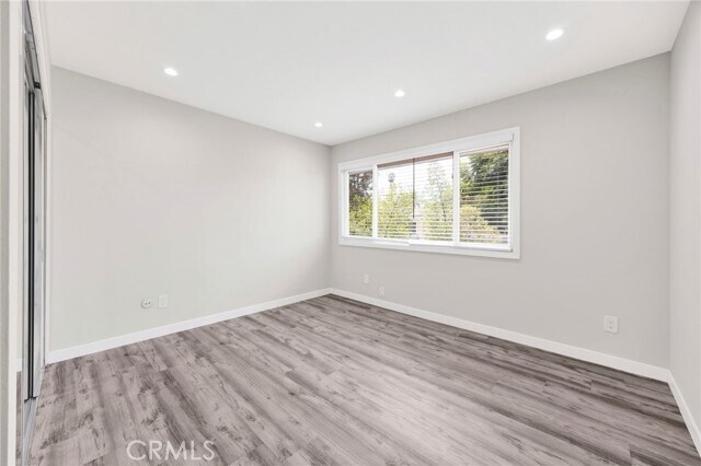 Building Photo - 4665 Willens Ave