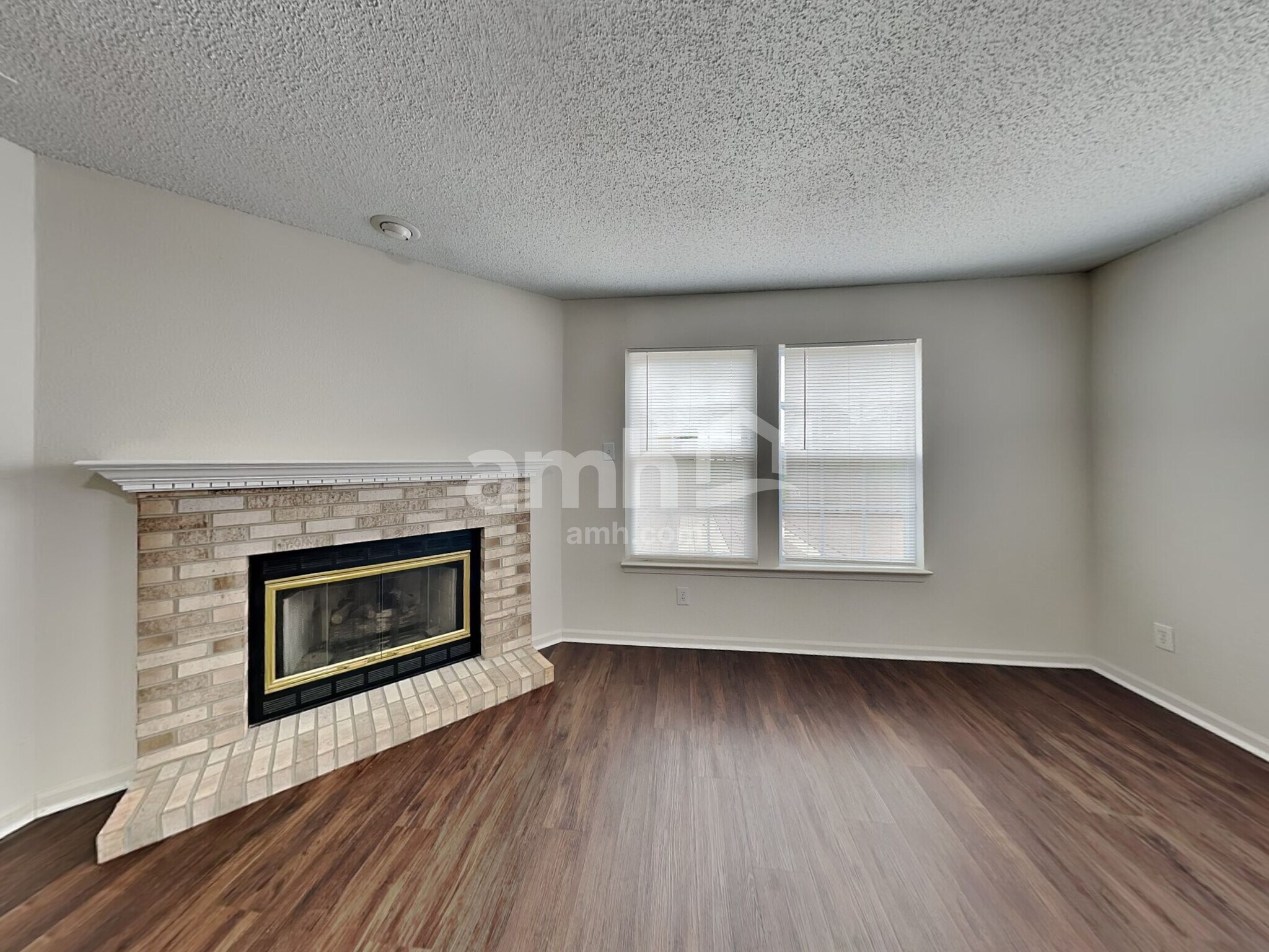 Building Photo - 10167 Hatherley Way