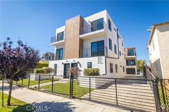 Building Photo - 4507 W 18th St