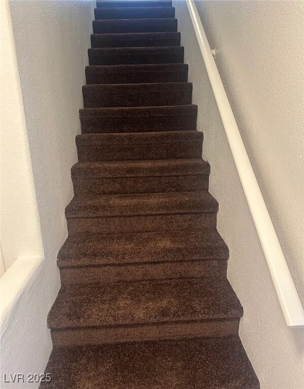 Building Photo - 1101 S Potro Ave