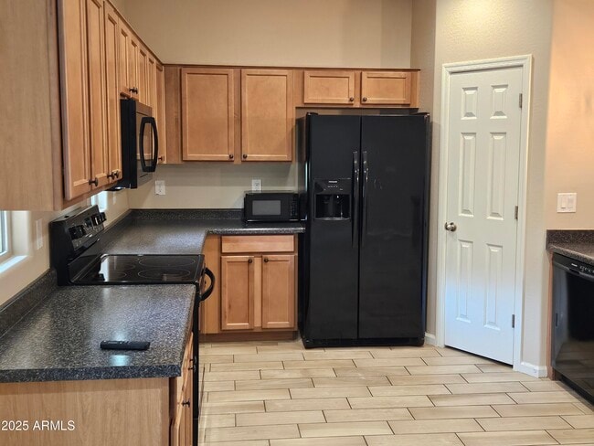 Building Photo - 7836 W Rock Springs Dr