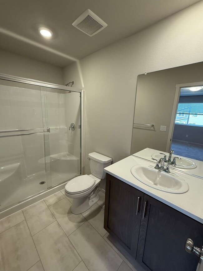 Building Photo - Brand New Home! Be The First To Live Here!...