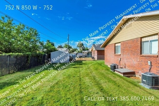 Building Photo - 752 N 850 W St