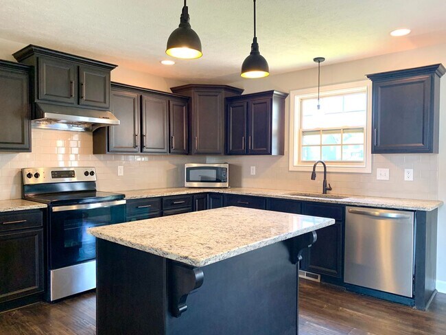 Building Photo - 1734 Ellie Piper Cir