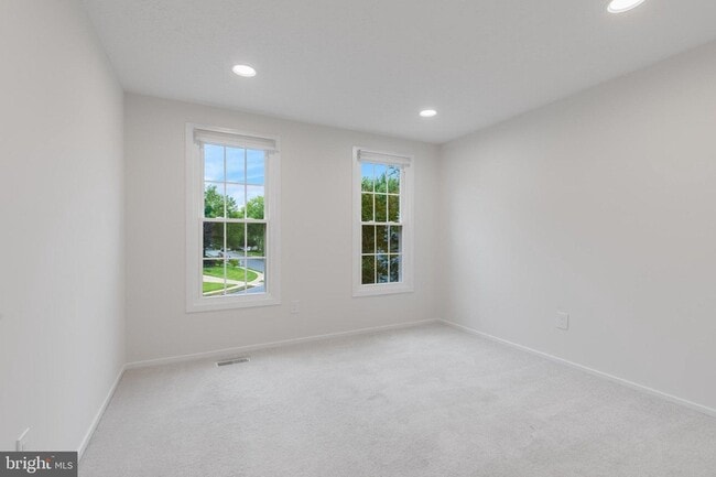 Building Photo - 9410 Onion Patch Dr