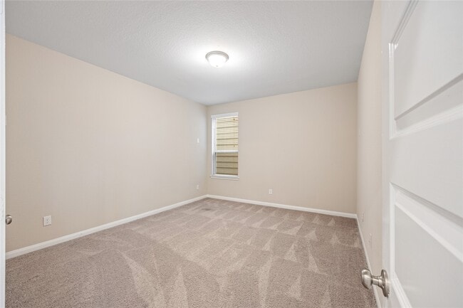 Building Photo - 10408 Quiet Courtyard Rd