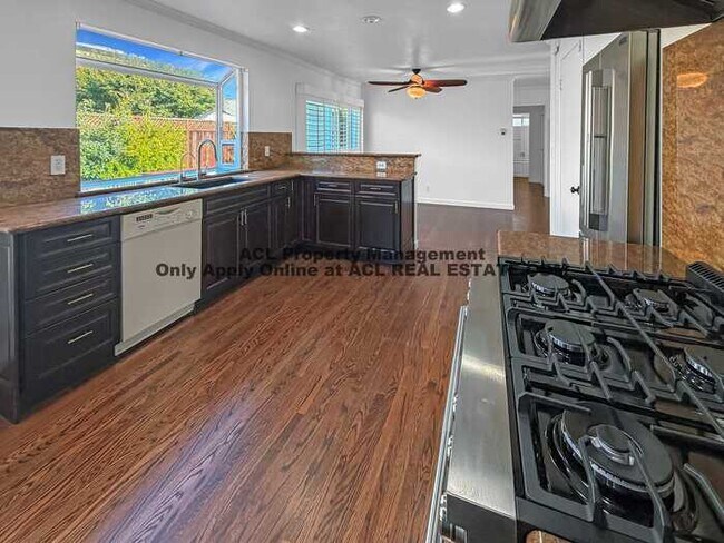 Building Photo - Charming San Lorenzo Village Home with Solar & Spacious Backyard