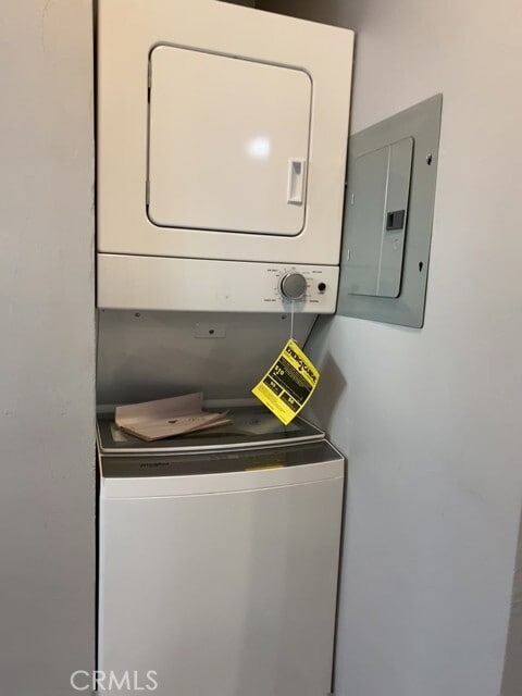 Building Photo - 2059 San Anseline Ave