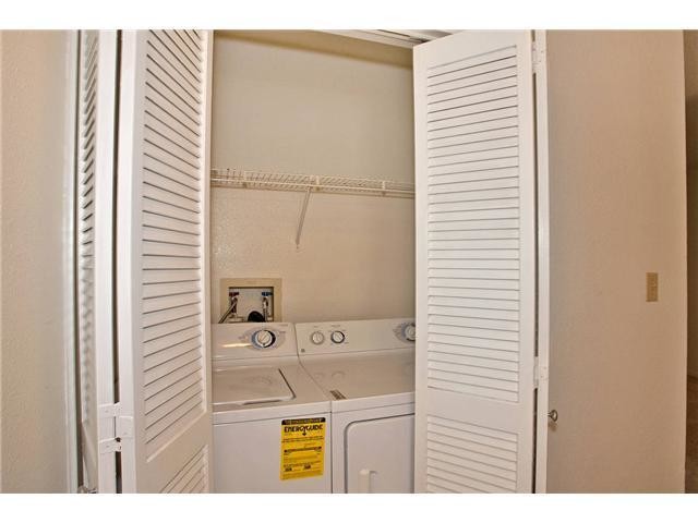 Building Photo - 7405 Charmant Dr