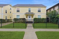 Building Photo - 2513 Shakespeare St