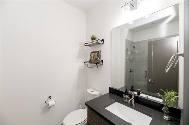Building Photo - 1224 Chelsea Cir NW