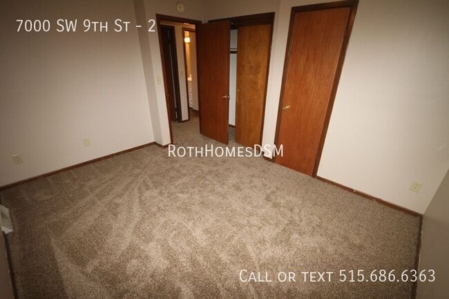 Building Photo - 7000 SW 9th St