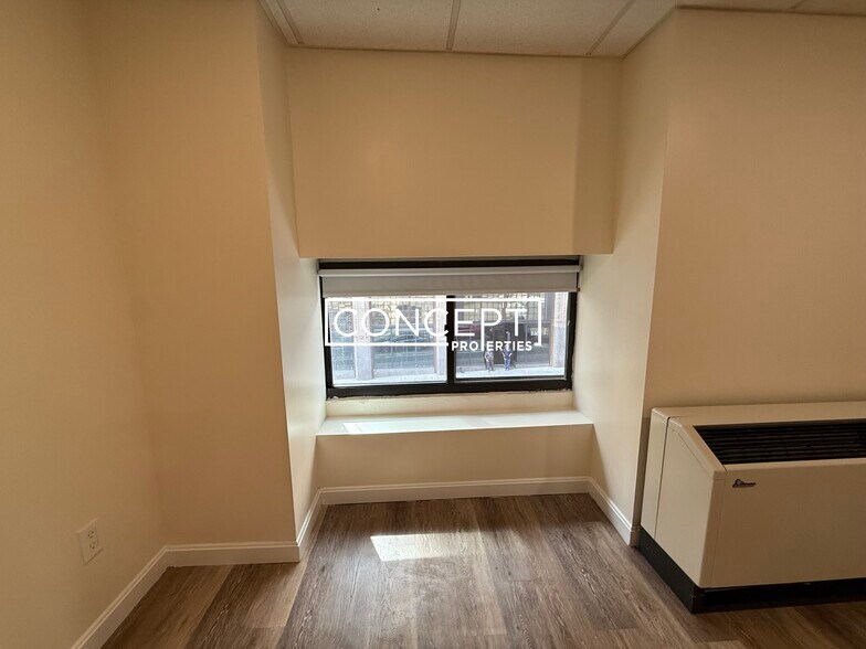 Building Photo - 62 Boylston St