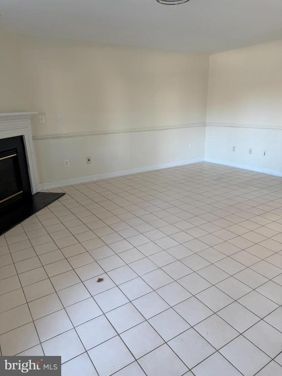 Building Photo - 14264 Madrigal Dr