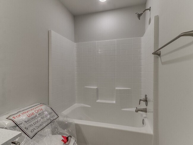 Building Photo - Beautiful New Home!