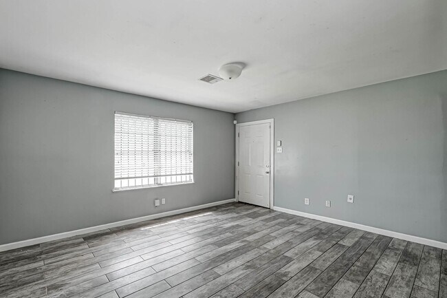 Building Photo - Affordable 3BD/2BA Single-Family Home – Vo...