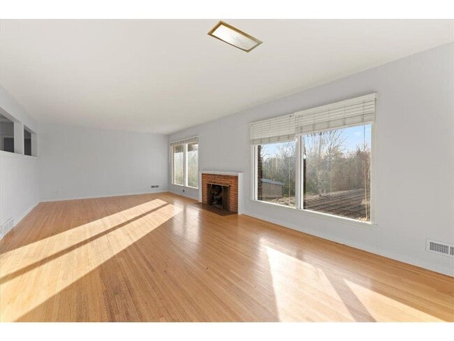 Building Photo - 5528 Merritt Cir