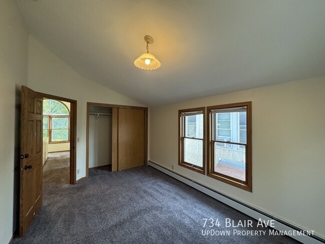 Building Photo - 734 Blair Ave
