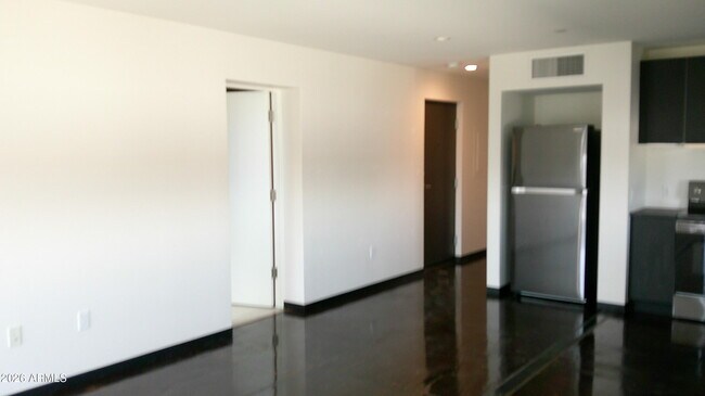 Building Photo - 1436 S Terrace Rd