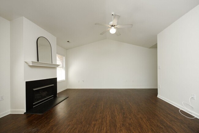 Building Photo - Now Available in Cary! Cozy 2-Bedroom Condo with Fireplace, Pool Access & Covered Porch!