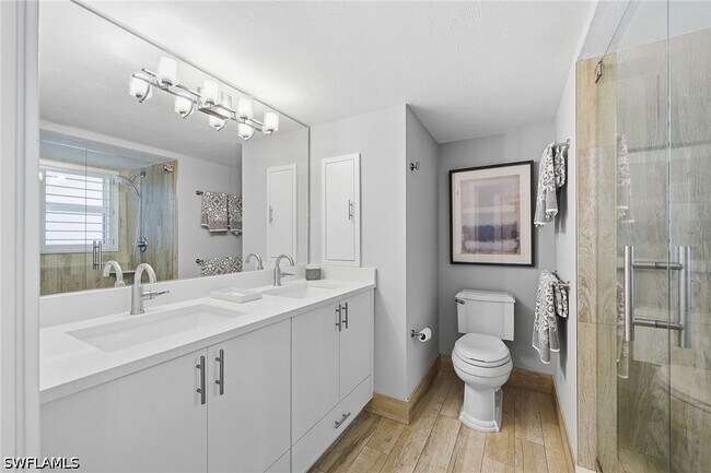 Building Photo - 5501 Heron Point Dr