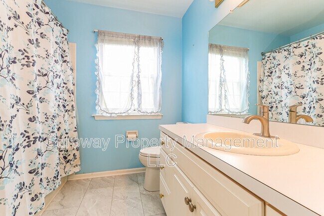 Building Photo - 1 Elkington Dr