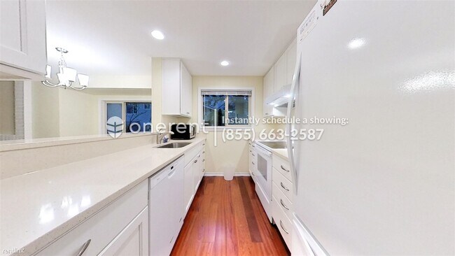Building Photo - 2 br, 2 bath 4plex - 8023 145th Ave NE -
