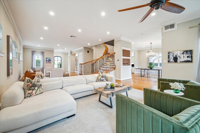 Building Photo - 1502 Whispering Pines Dr